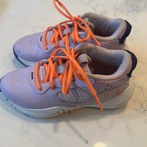 Under armour girls basketball shoes